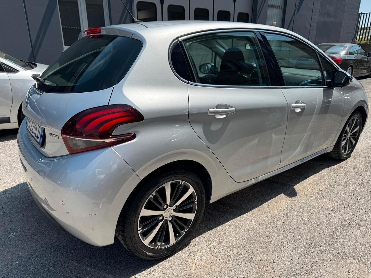 Peugeot 208 PureTech 82 5p. GPL Allure*GPL*NEOPATENTATI