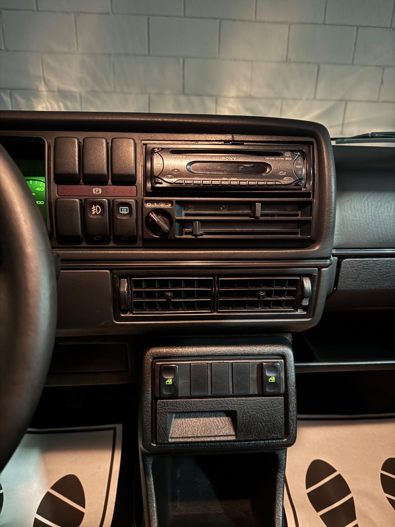 Volkswagen Golf 1600 cat 5 porte GL ASI ORO E CRS