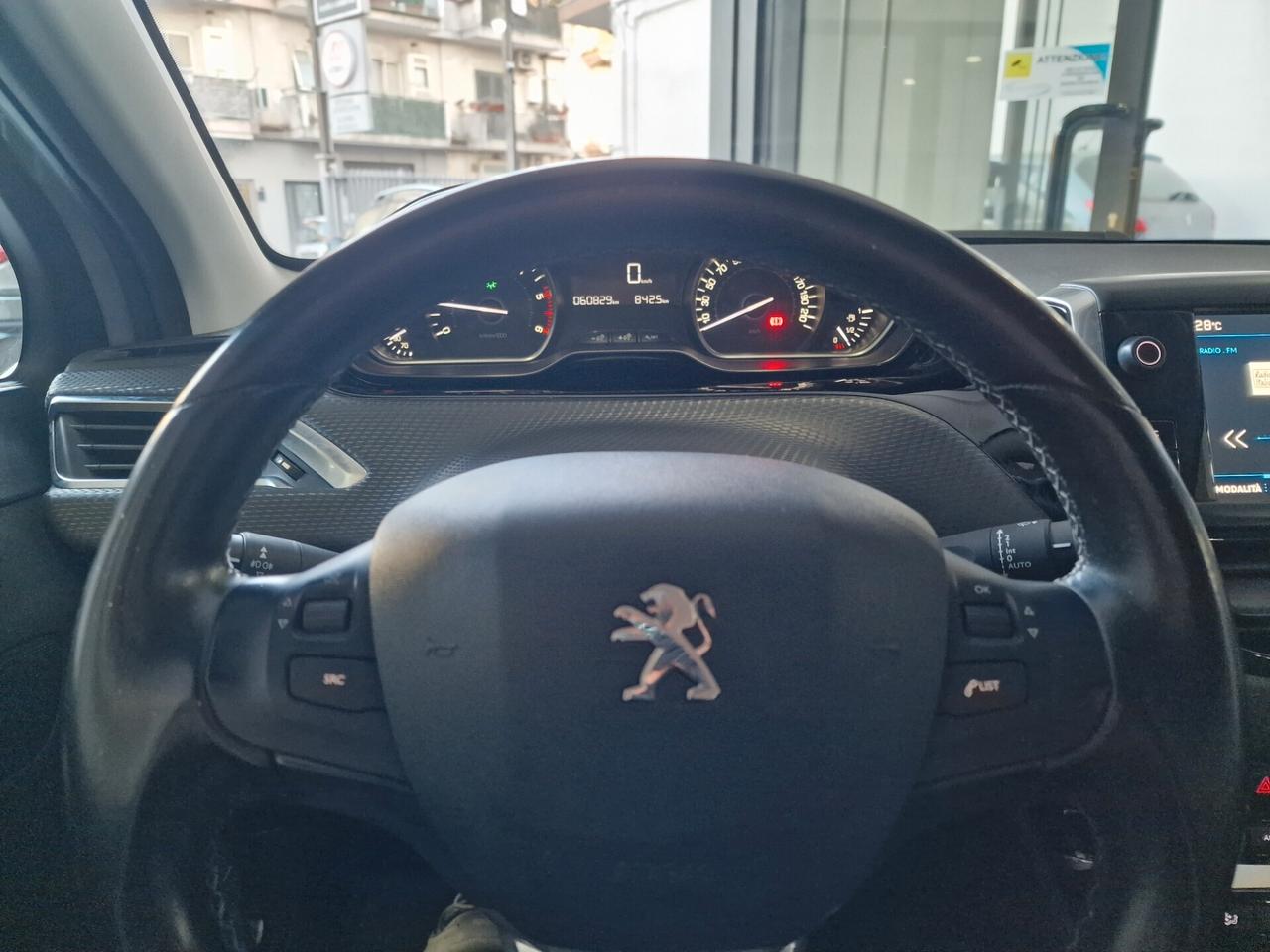 Peugeot 208 BlueHDi 75cv 5 porte Allure