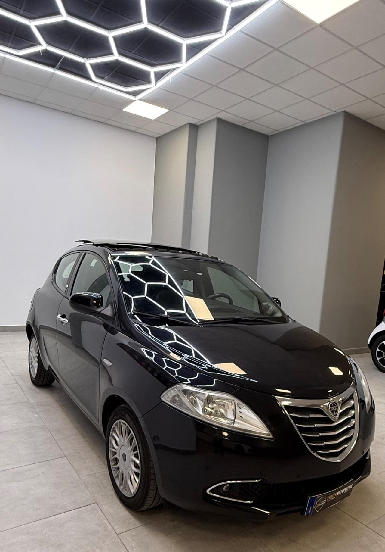 Lancia Ypsilon 1.3 MJT 16V 95 CV Platinum