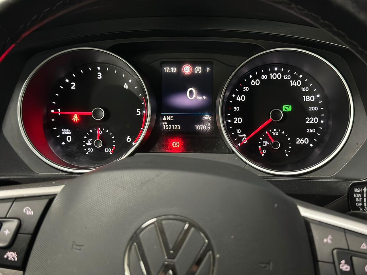 Volkswagen Tiguan 2.0 TDI 150 CV SCR DSG R-Line