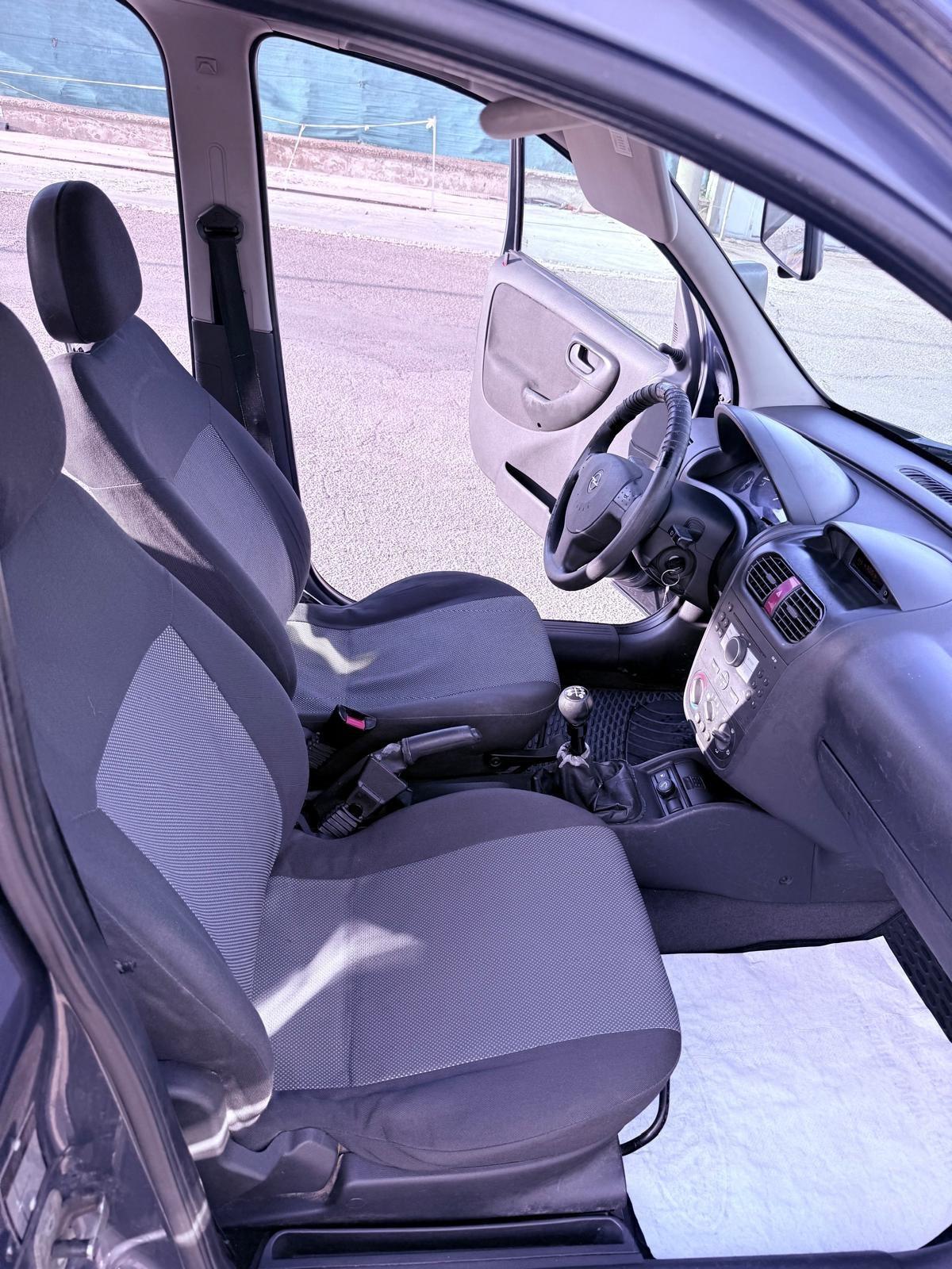 Opel Combo 1.6 CNG Metano 4p. Van Vetrato