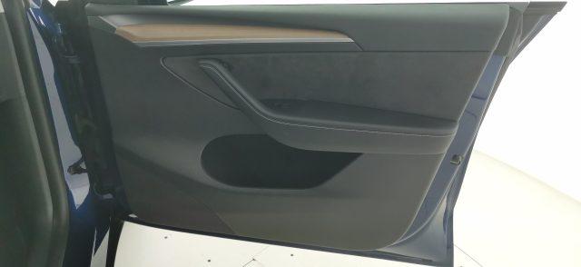 TESLA Model Y Long Range Dual Motor AWD - Autopilot avanzato