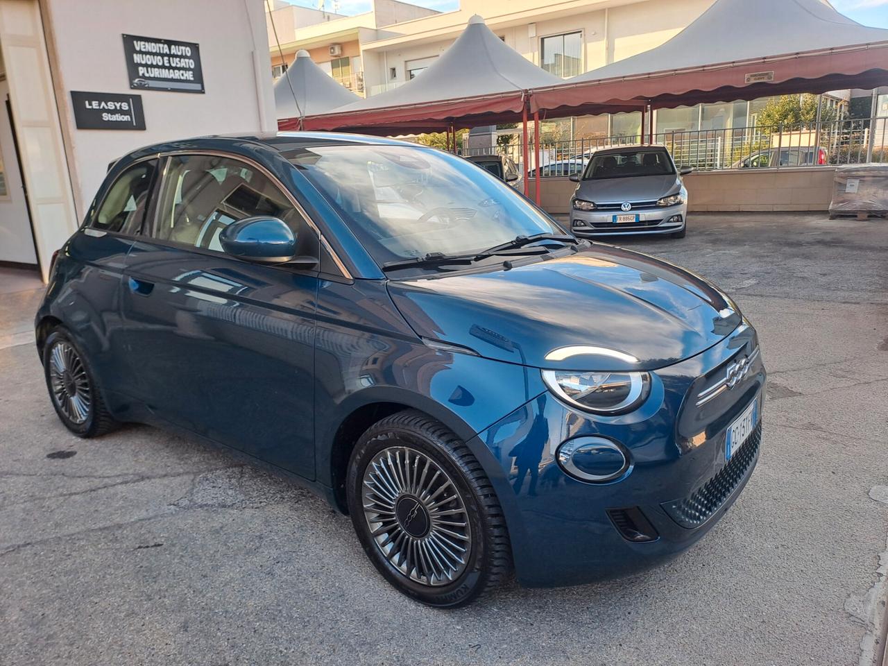 Fiat 500e Berlina 42 kWh Icon , soli 9800 km!!