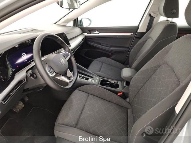 Volkswagen Golf 1.0 eTSI EVO DSG Life