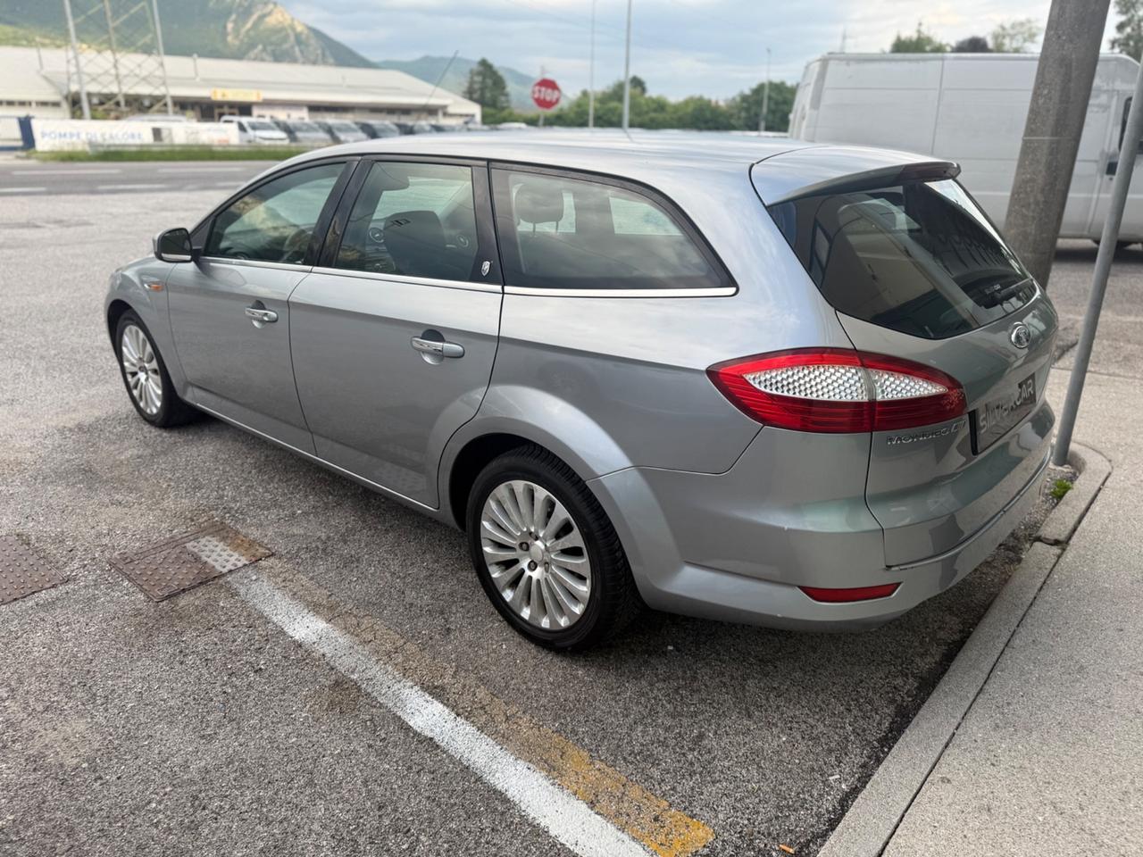 Ford Mondeo 2.0 TDCi Automatic SW - GANCIO TRAINO