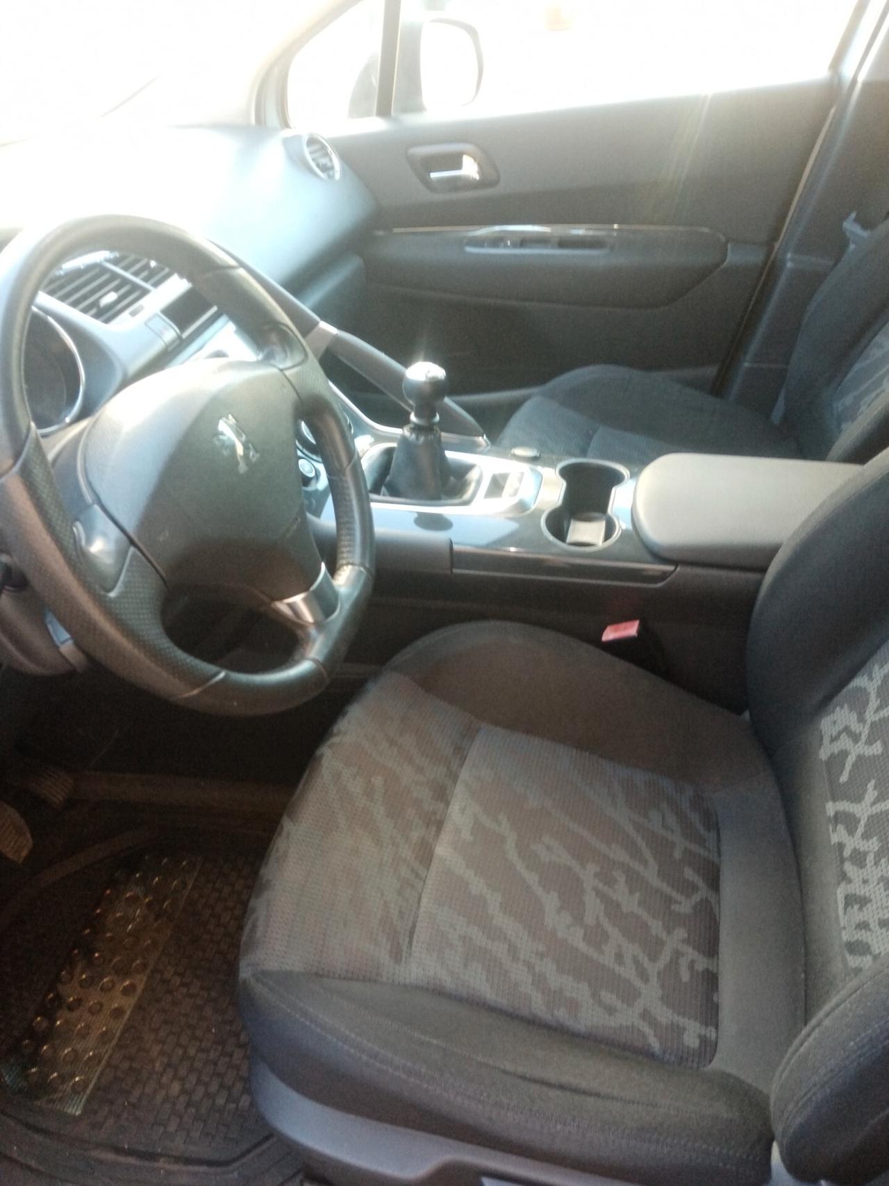 Peugeot 3008 1.6 HDi 110CV Business