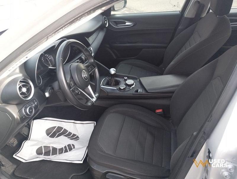 Alfa Romeo Giulia 2.2 Turbo AT8 150CV Business