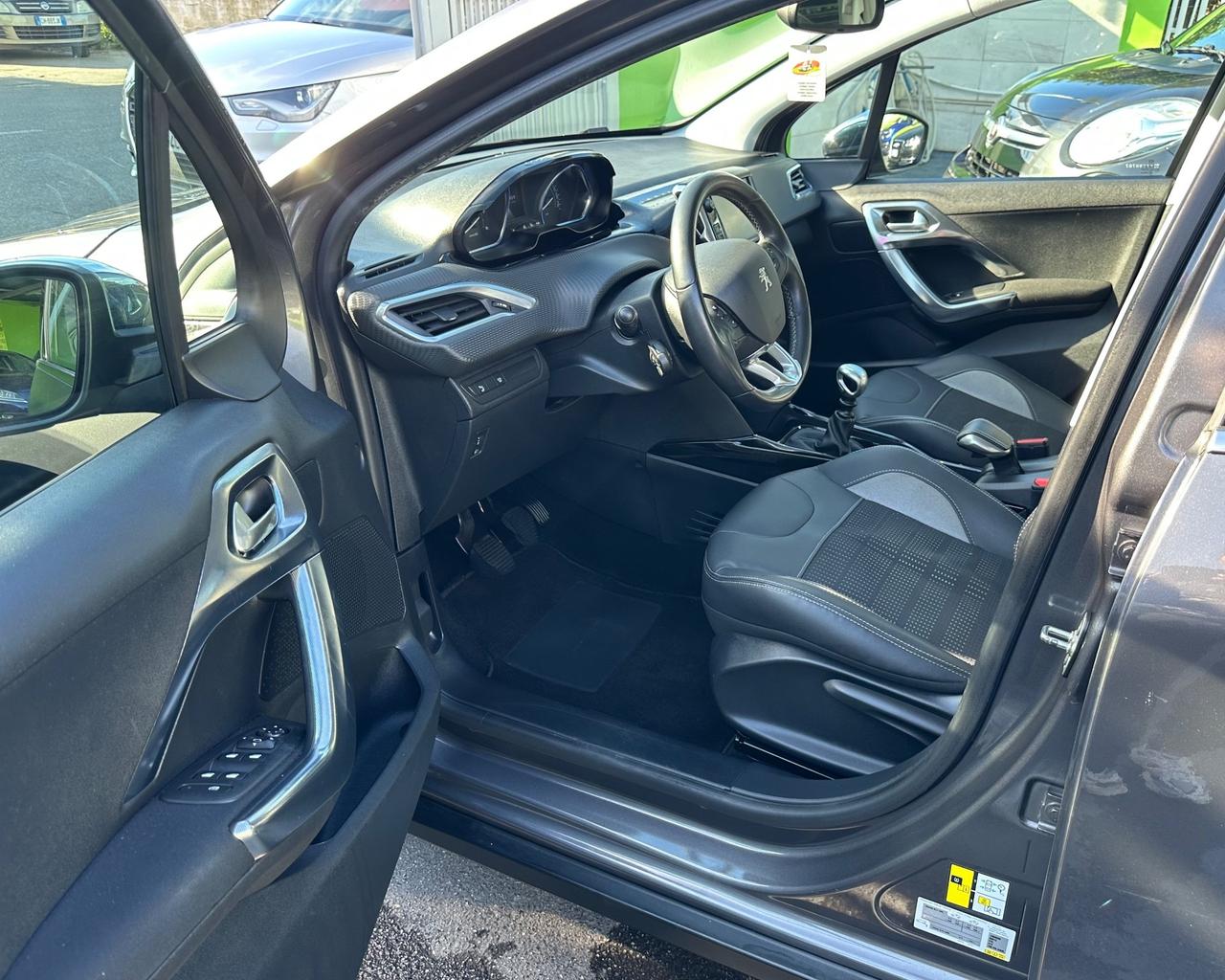 Peugeot 2008 HDi 120 Black Matt 100.000 Km