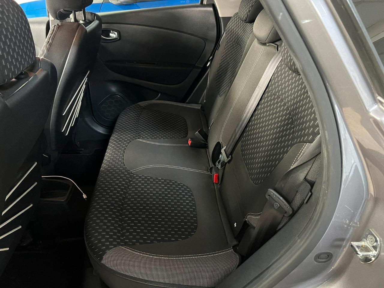 Renault Captur 1.5 dCi 90CV EDC Energy Intens
