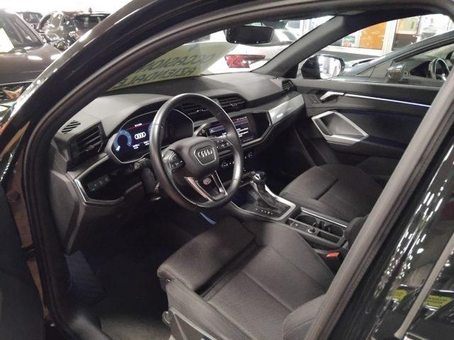 AUDI Q3 35 TDI S tr.Identity Black 20" FULL