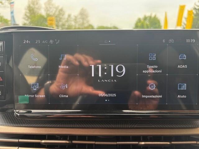 Lancia Ypsilon Hybrid e-DCT LX