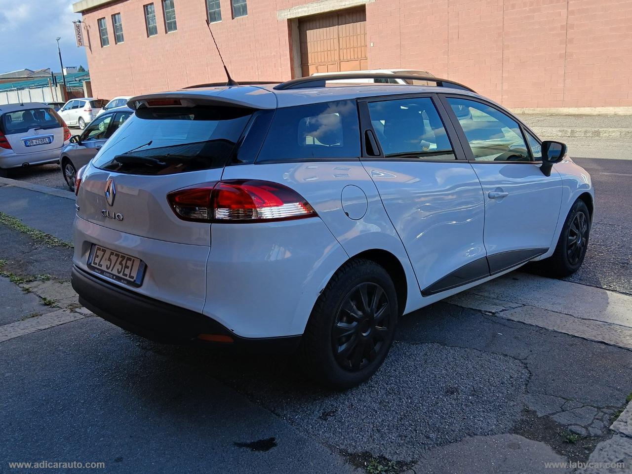 RENAULT Clio Sporter 1.2 75 CV
