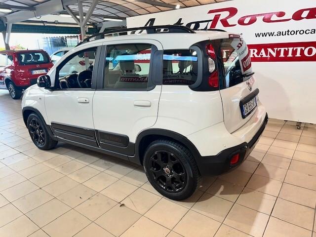 Fiat Panda 1.0 FireFly S&S Hybrid City Cross TRUSSARDI