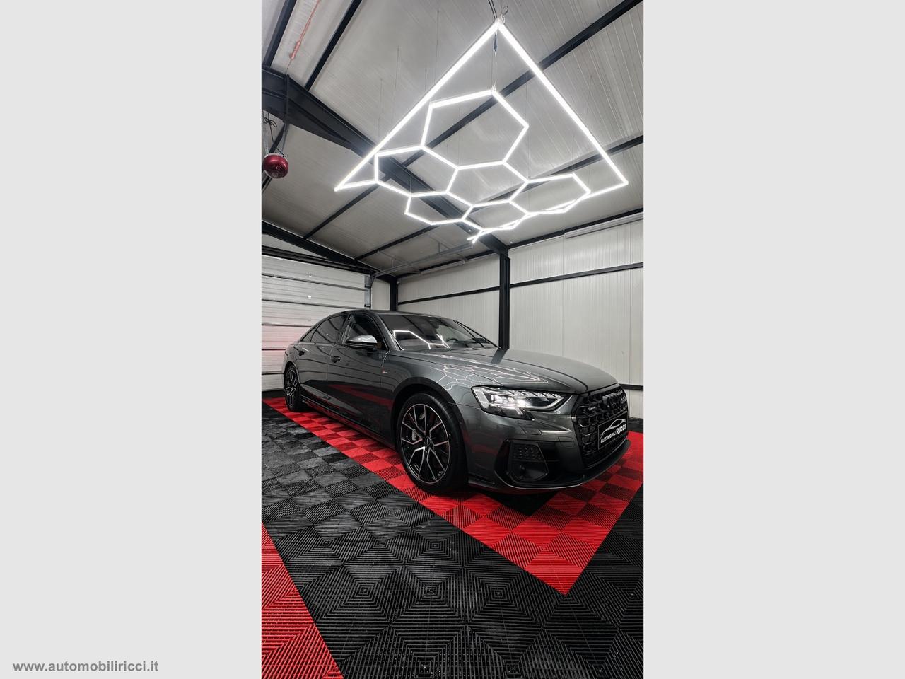 AUDI A8 L 60 TFSI e 3.0 quattro tiptronic