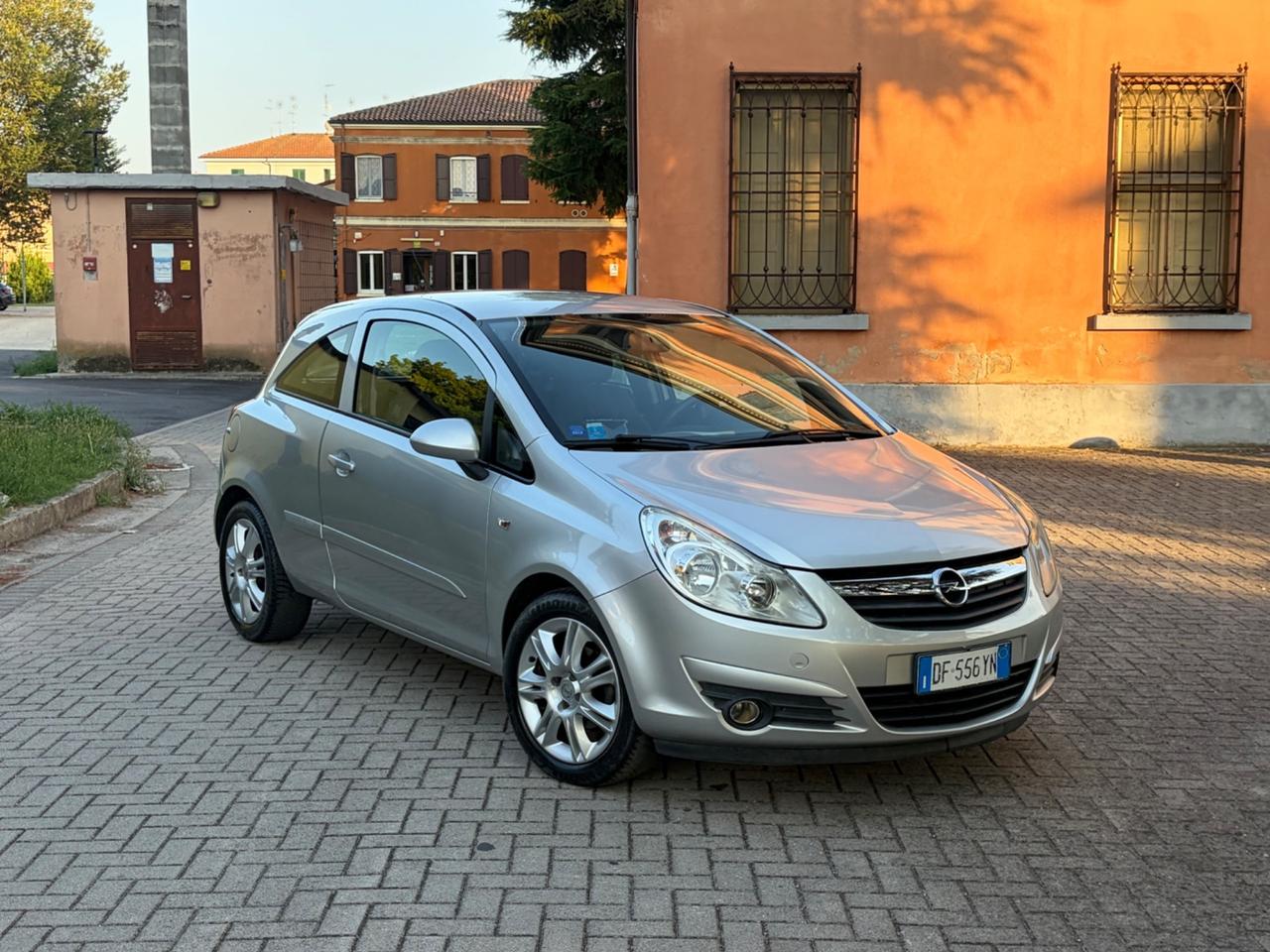 Opel Corsa 1.3 CDTI 75CV neopatentati Enjoy