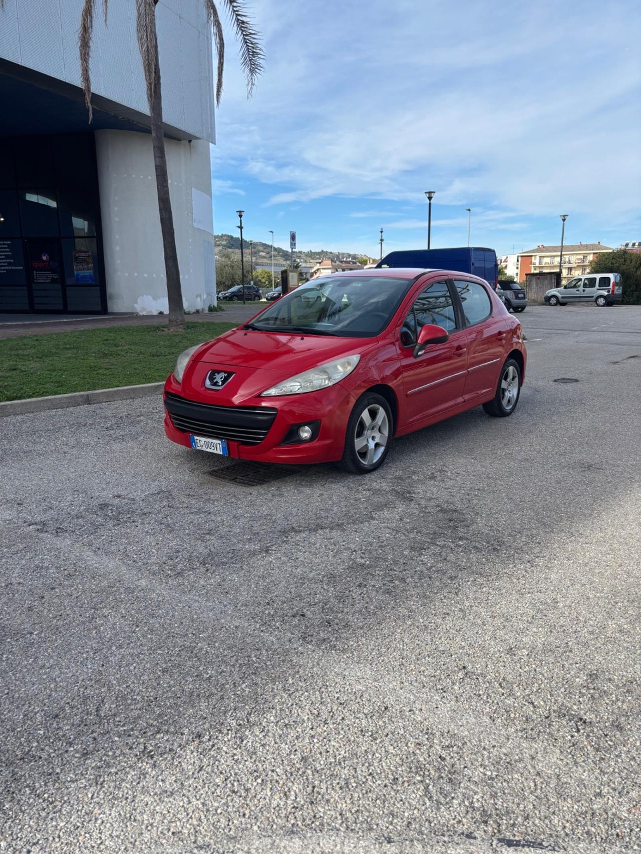 Peugeot 207 NEOPATENTATI