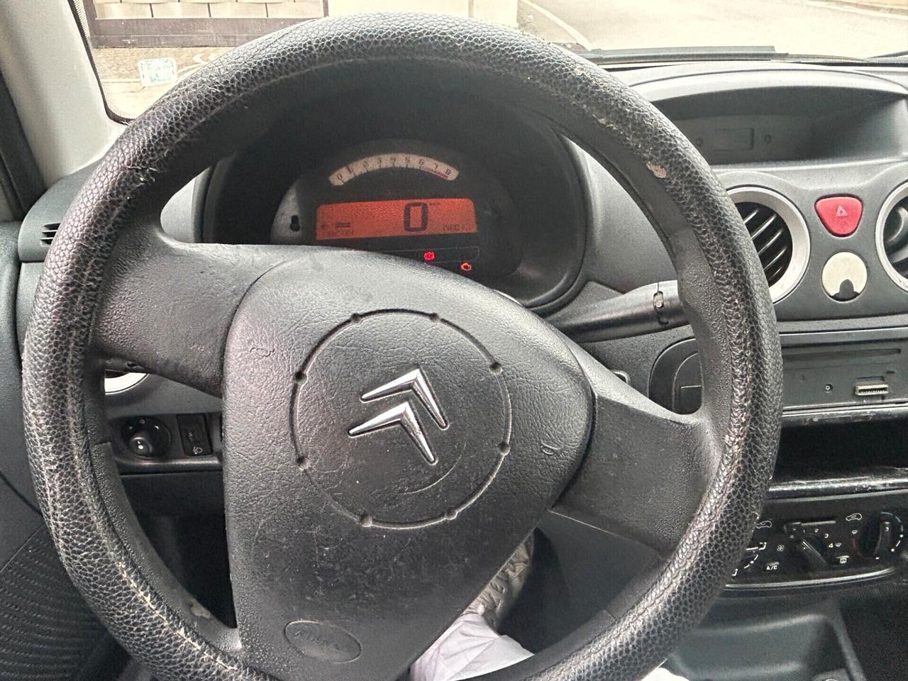 Citroen C3 1.4 Exclusive Style Techno Bi Energy G