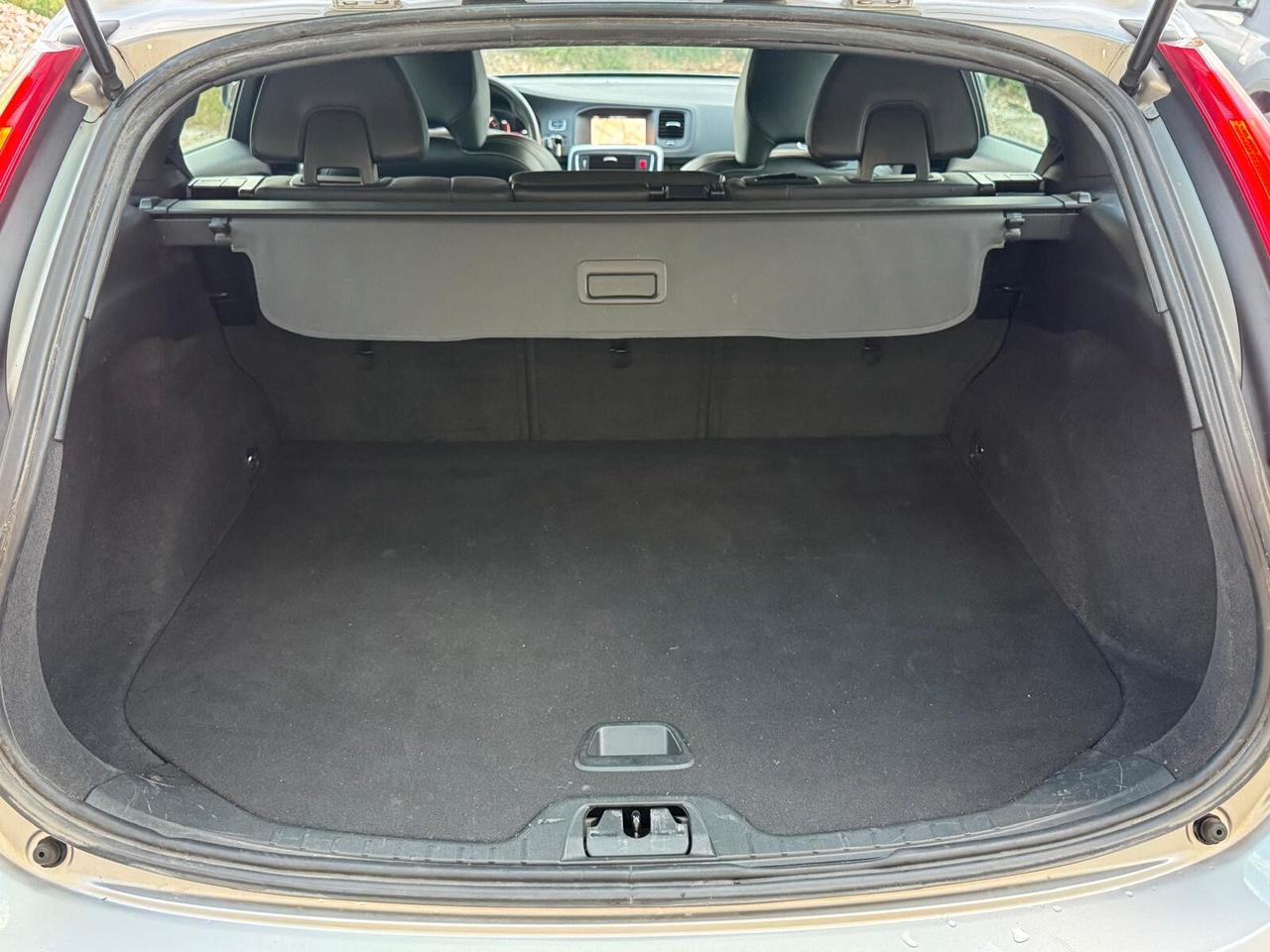 Volvo V60 D2 Geartronic Dynamic Edition