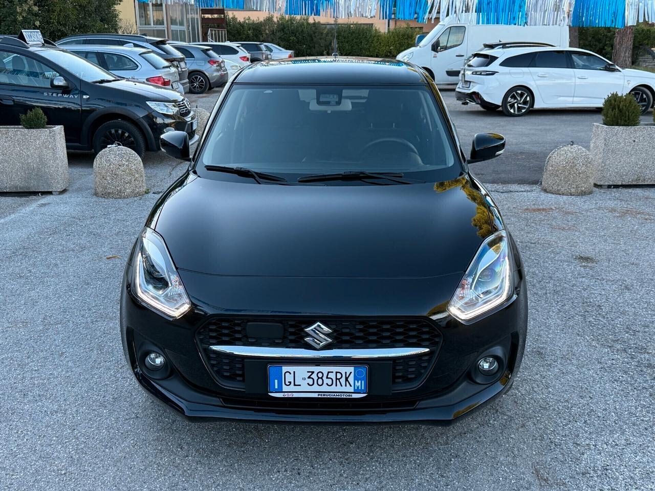 "UNA CHICCA" Suzuki Swift 1.2 Hybrid 4x4 AllGrip Top