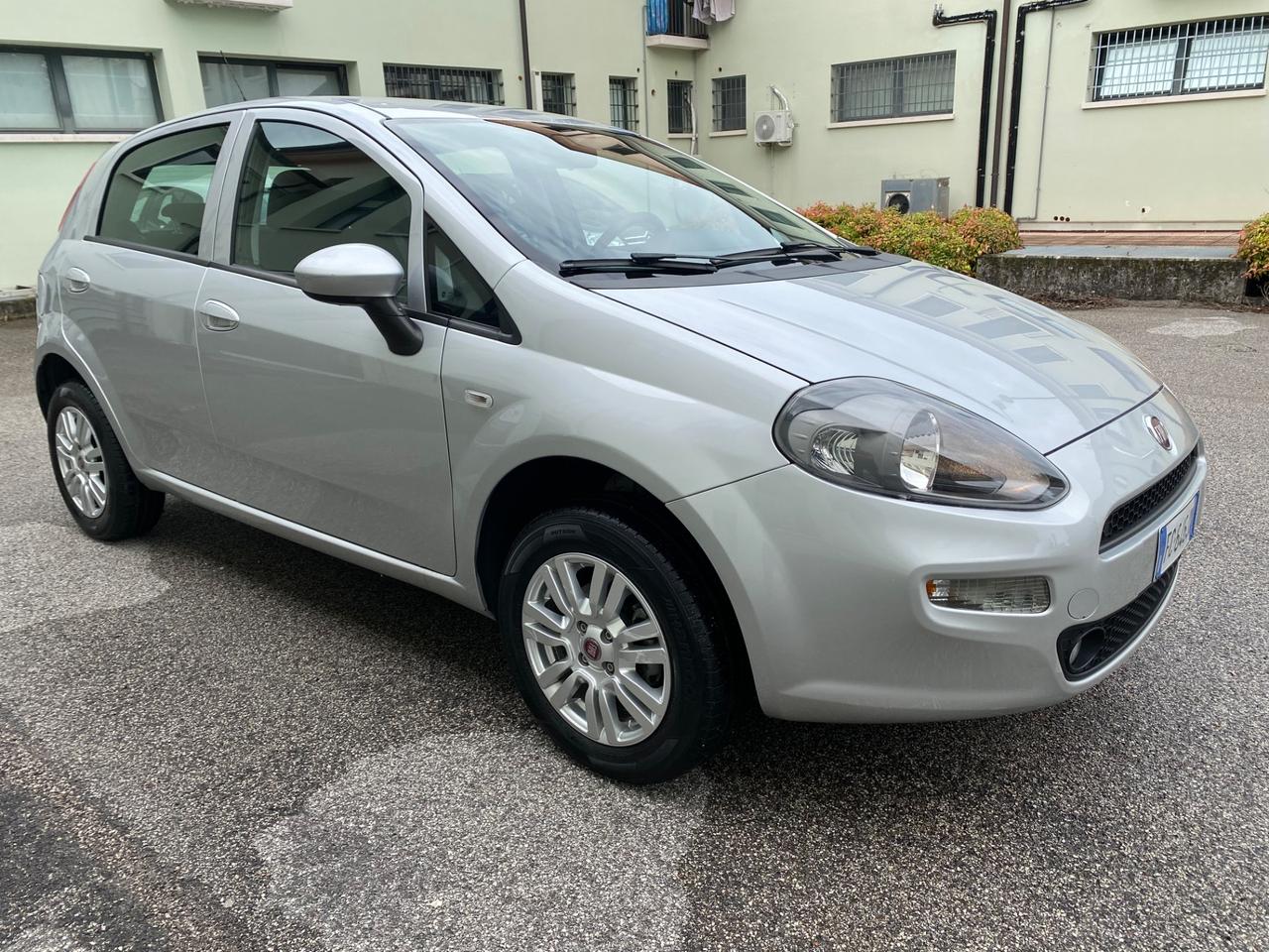 Fiat Punto 1.4 8V 5 porte Natural Power Lounge METANO