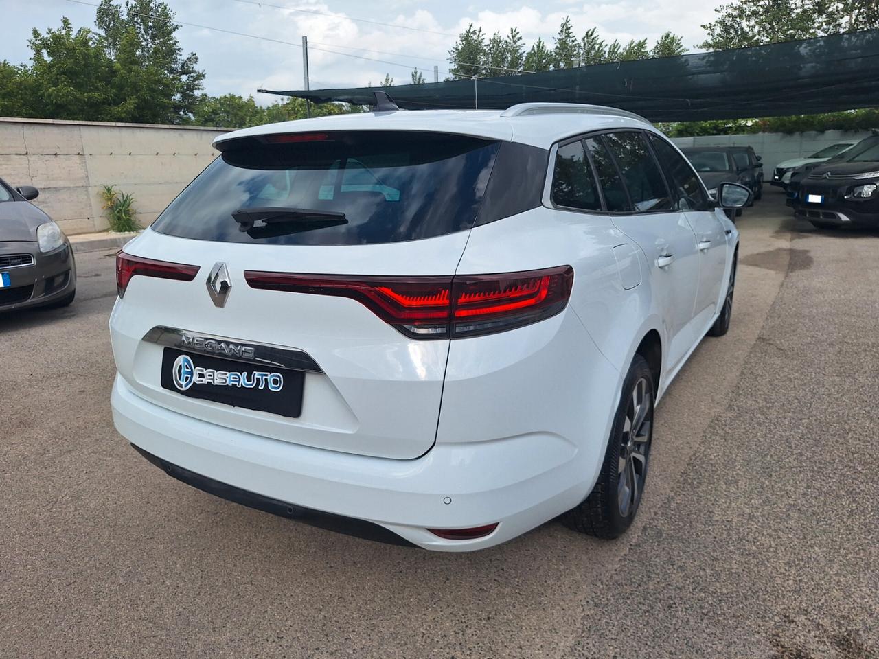 Renault Megane Sporter TECHNO 1.5 dCi 115cv EDC NAV+RETROCAM. 2024