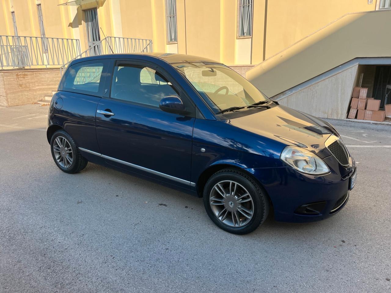 Lancia Ypsilon 1.2 Diva X Neo Patentati