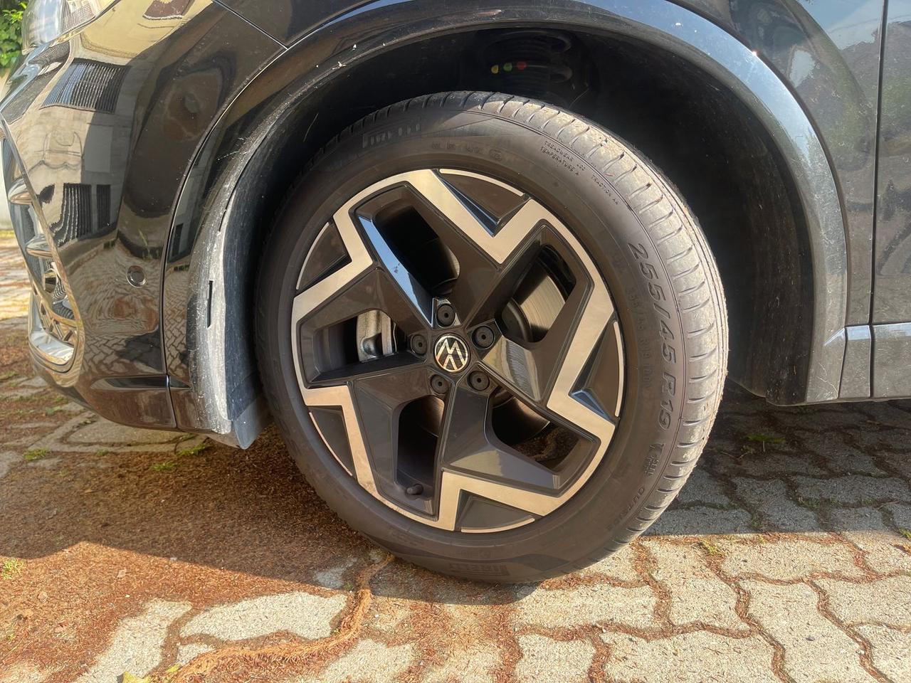 Volkswagen Tiguan R Line 2.0 TDI