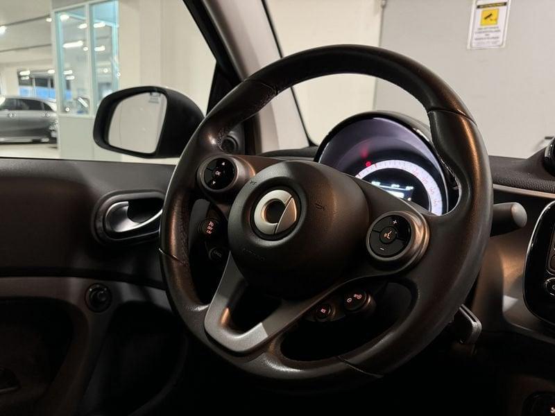 smart fortwo 70 1.0 twinamic cabrio Passion