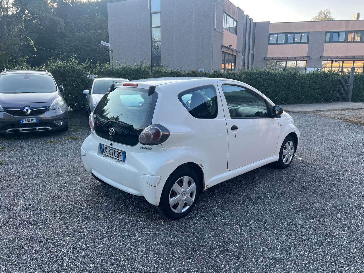 Toyota Aygo 1.0 12V VVT-i 3 porte*NEOPATENTATI