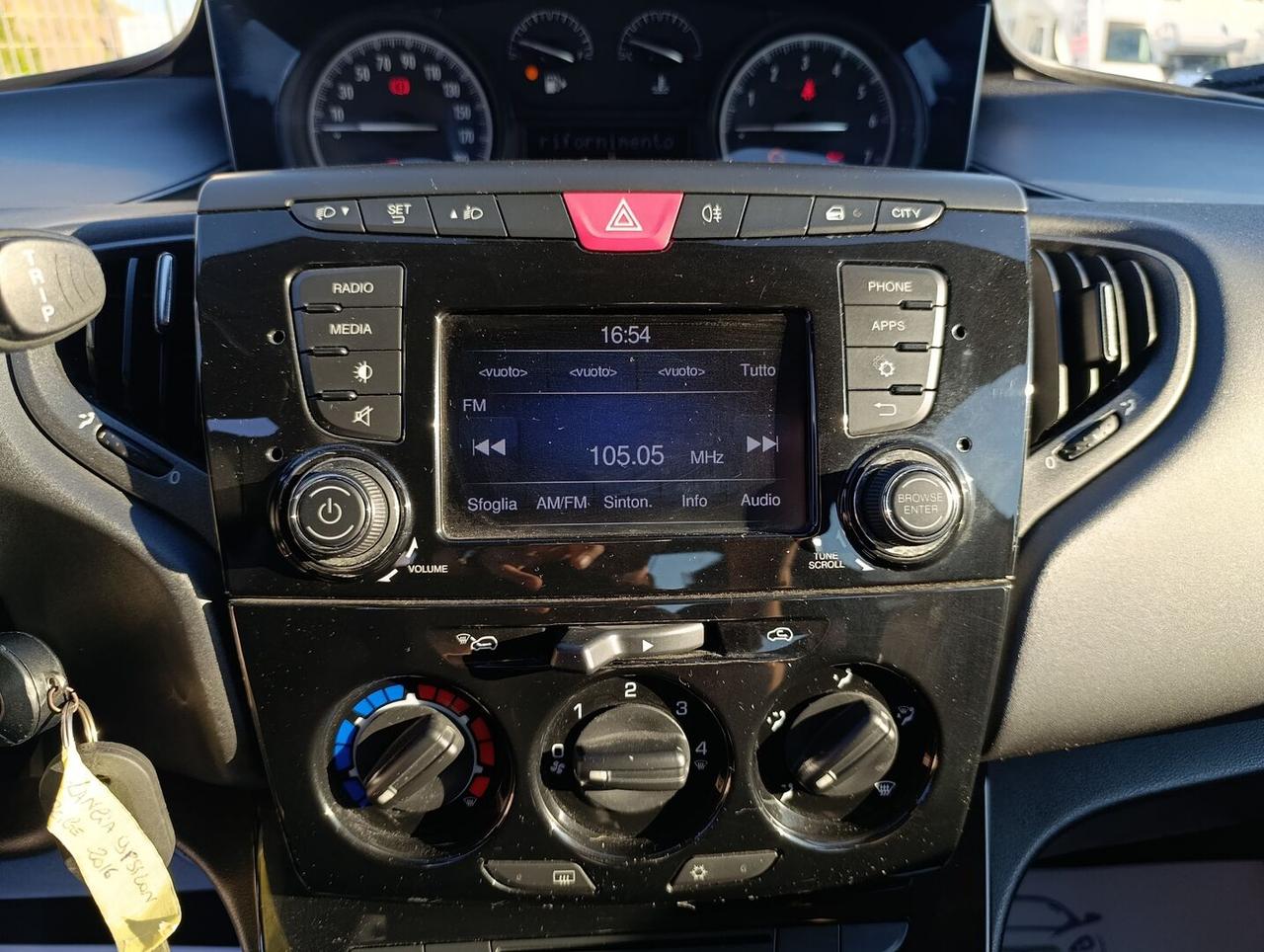 Lancia Ypsilon 1.2 Silver 69cv