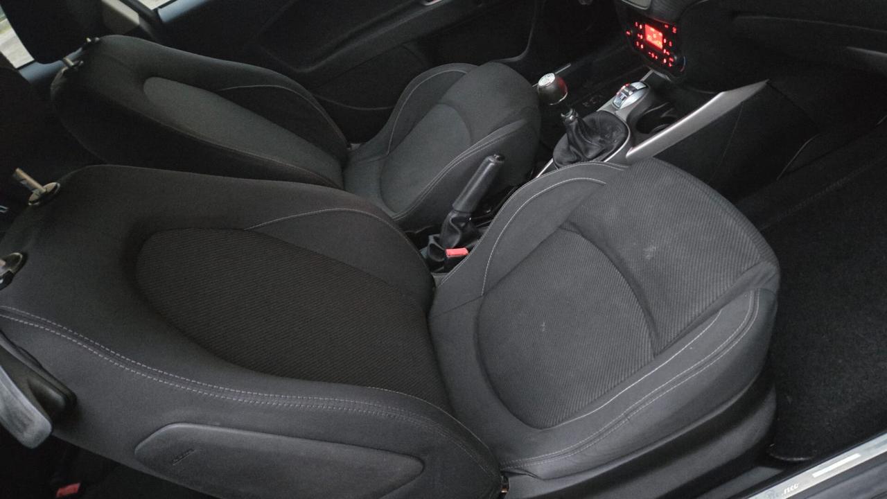 Alfa Romeo MiTo 1.3 JTDm-2 95 CV S&S Distinctive