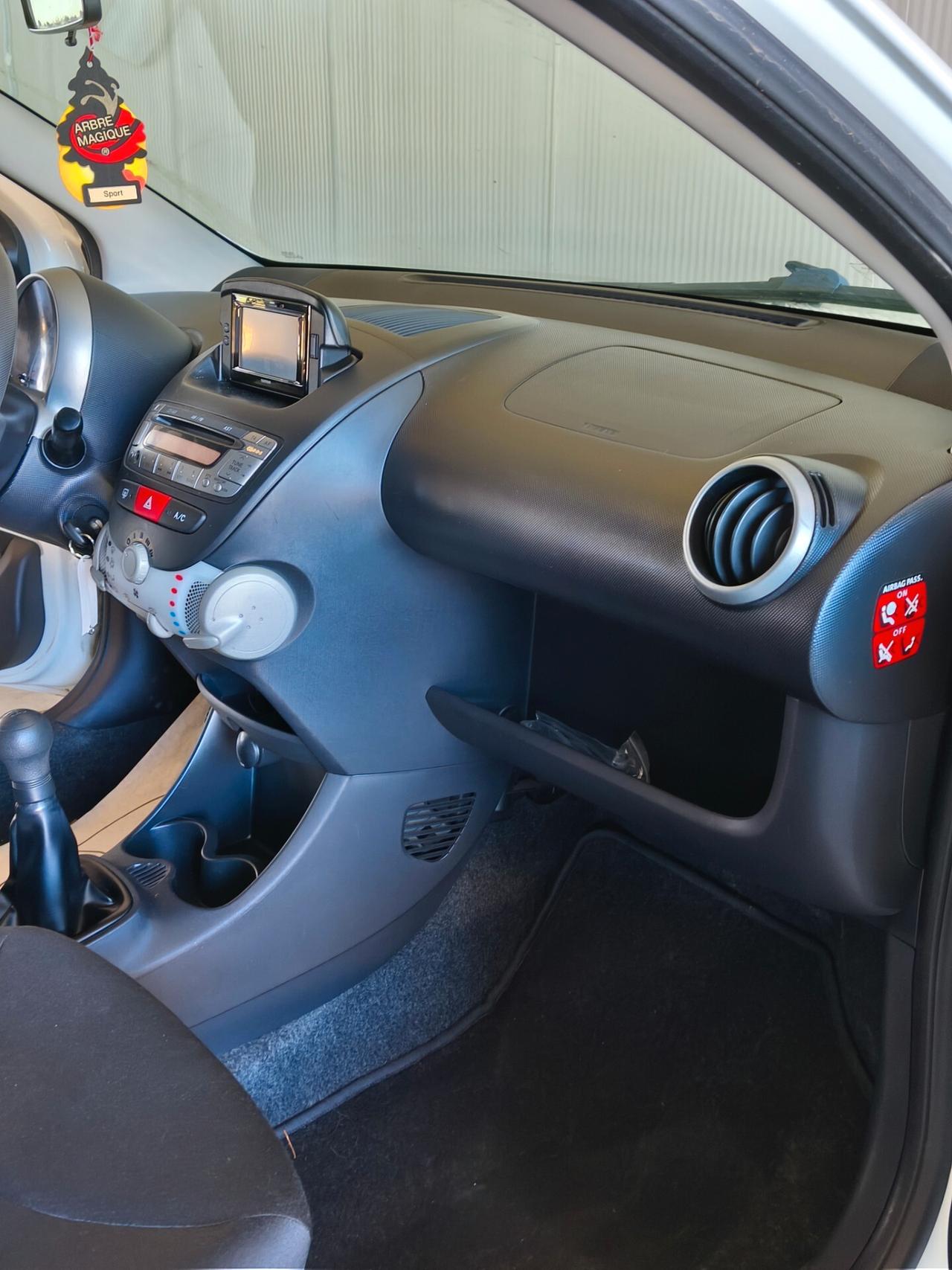 Toyota Aygo 1.0 12V VVT-i 5 porte