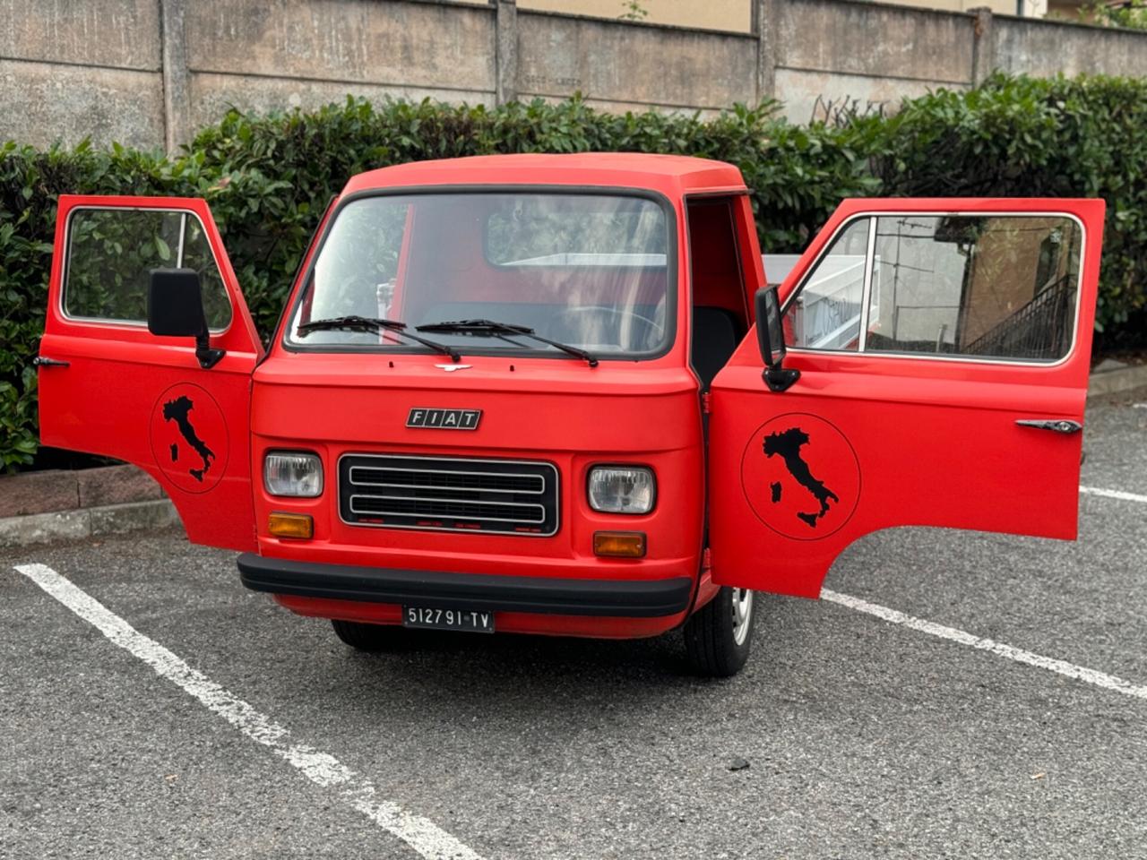 Fiat 900T - il furgoncino “Tuttofare”