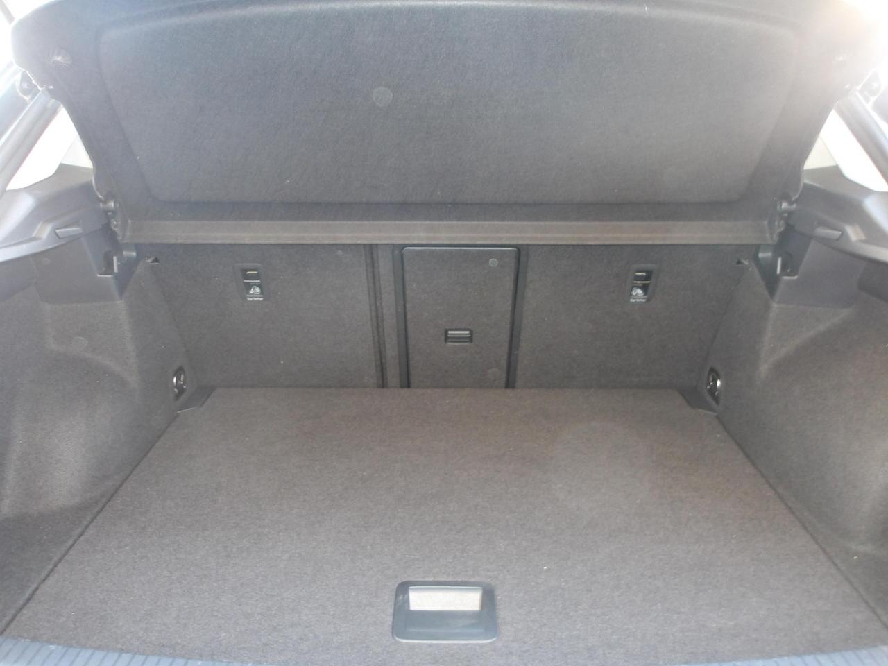 VOLKSWAGEN T-ROC 1.0 tsi Style 110cv