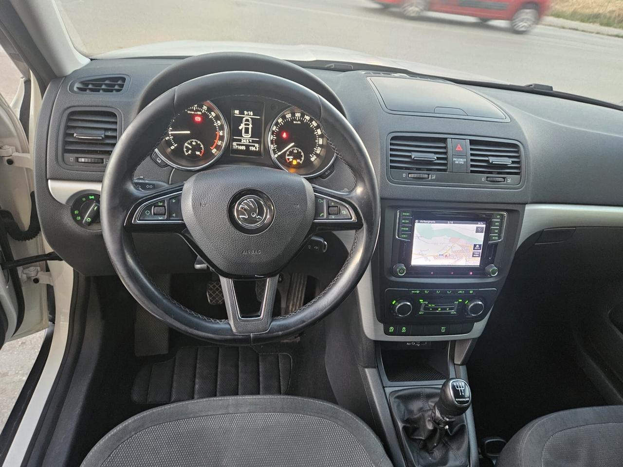 Skoda Yeti 1.6 diesel 77kw 105CV full