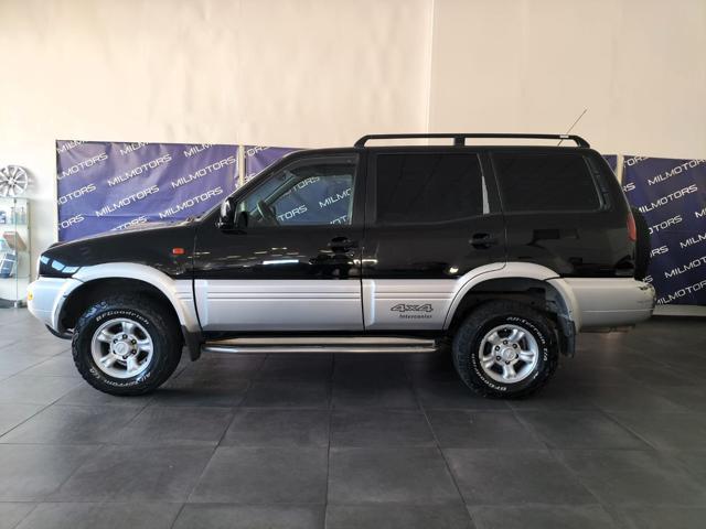 NISSAN Terrano II 2.7 Tdi 5 porte SE