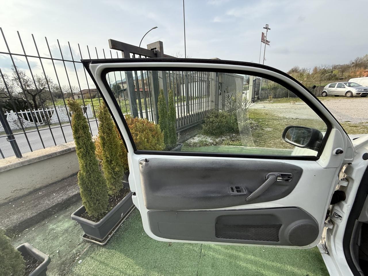 VW LUPO