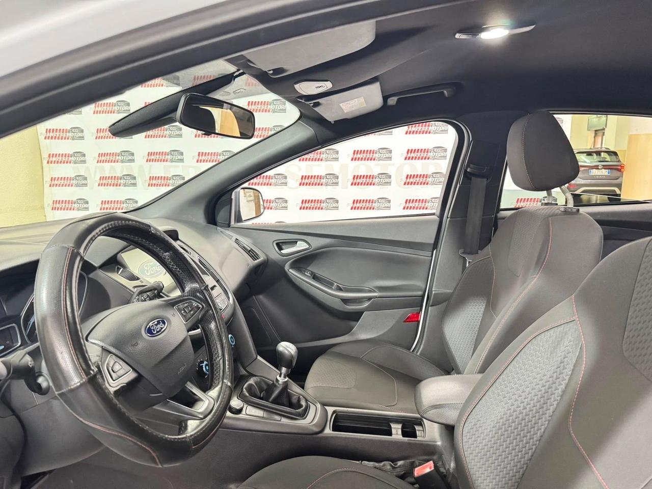 Ford Focus 1.5 TDCi 120 CV Start&Stop ST Line Business