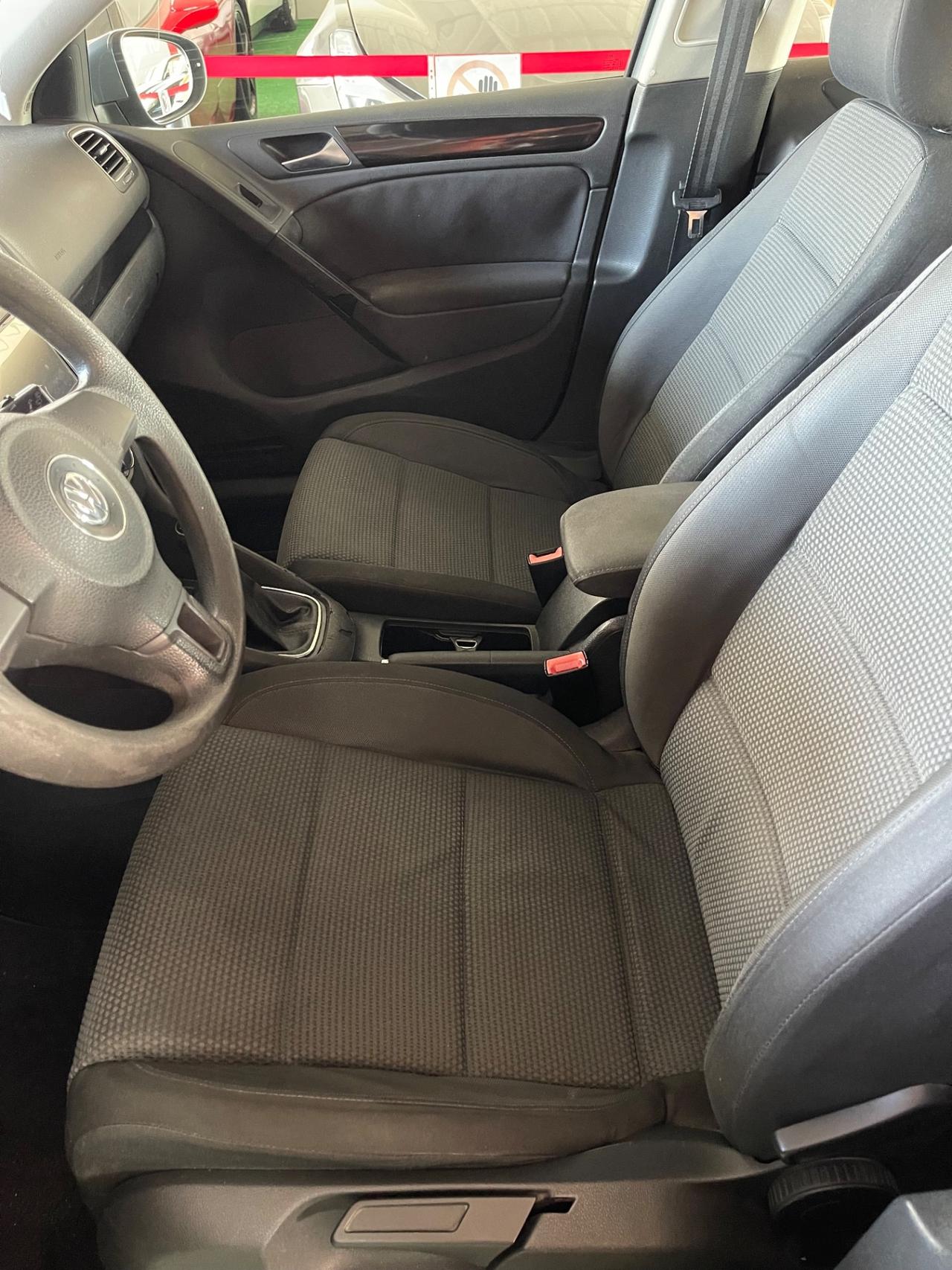 Volkswagen Golf 6 2.0 TDI Neopatentati PERMUTE RATE