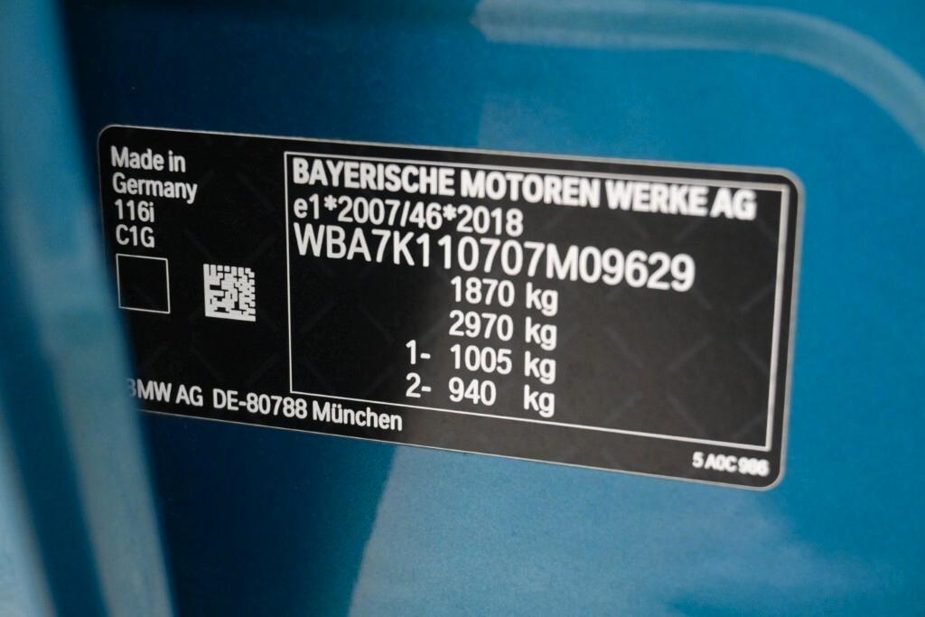 BMW 116i 110CV STEPTRONIC BUSINESS ADVANTAGE ( FARI LED - BMW DIGITAL COCKPIT - NAVI - MIRROR - CRUISE - PDC )