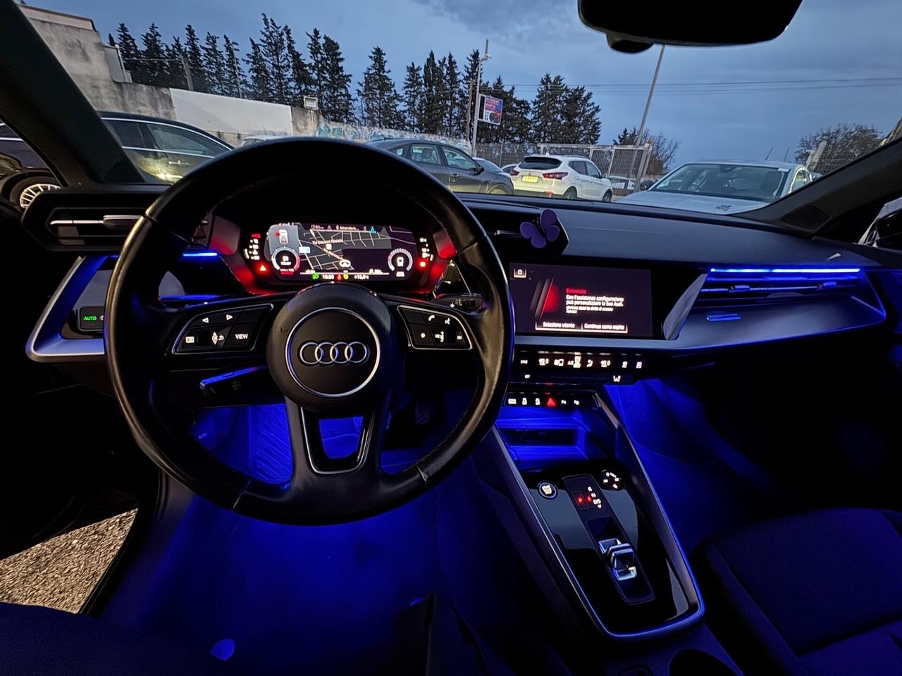 Audi A3 35 TDI Stronic Total Black led matrix