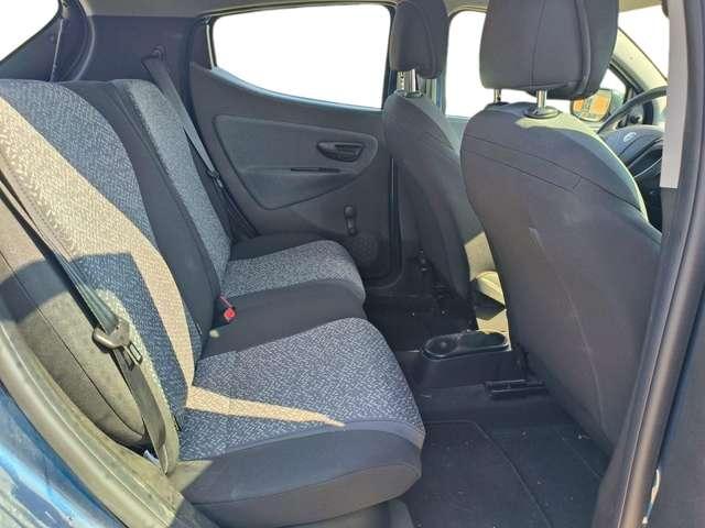 Lancia Ypsilon 1.0 firefly hybrid Silver s&s 70cv