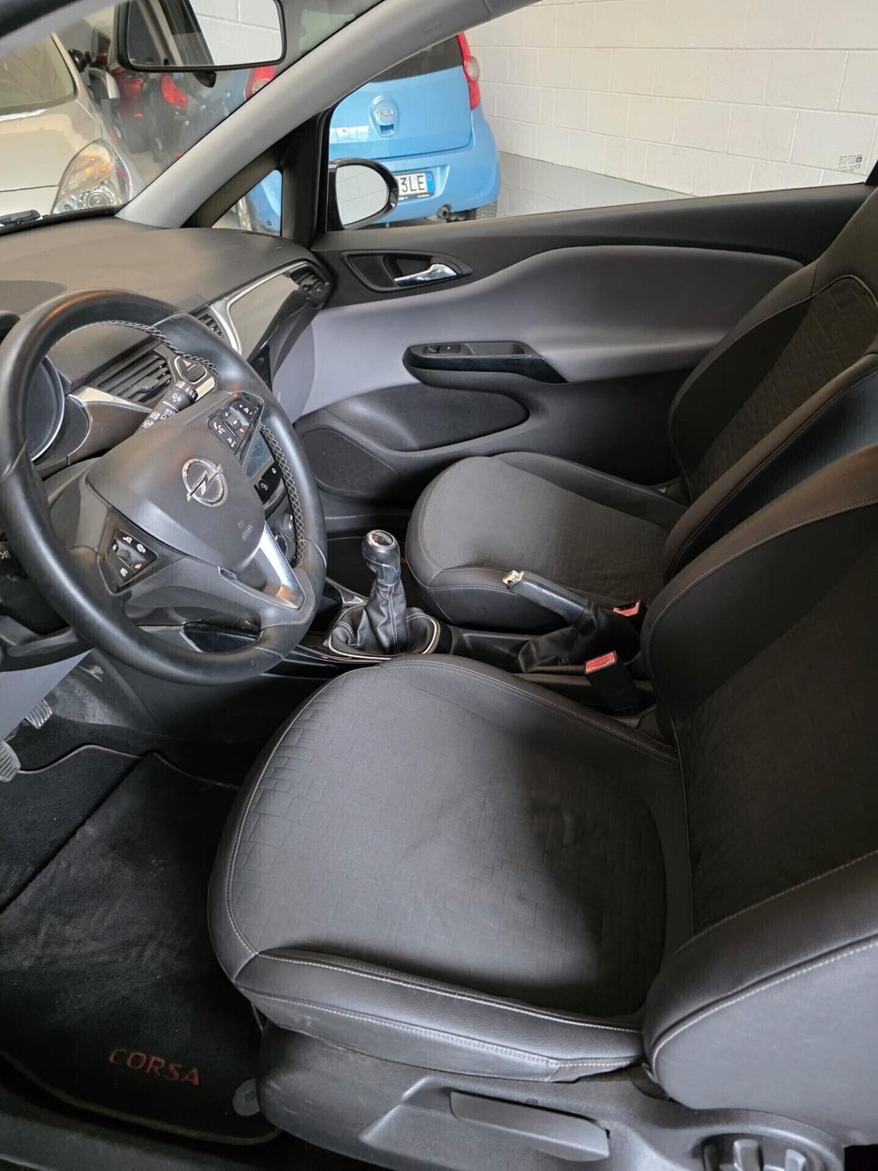 Opel Corsa 1.2 benzina EURO 6 NEOPATENTATI FULL OPTIONALS