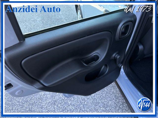FIAT Panda 1.0 FireFly Hybrid 5 Posti