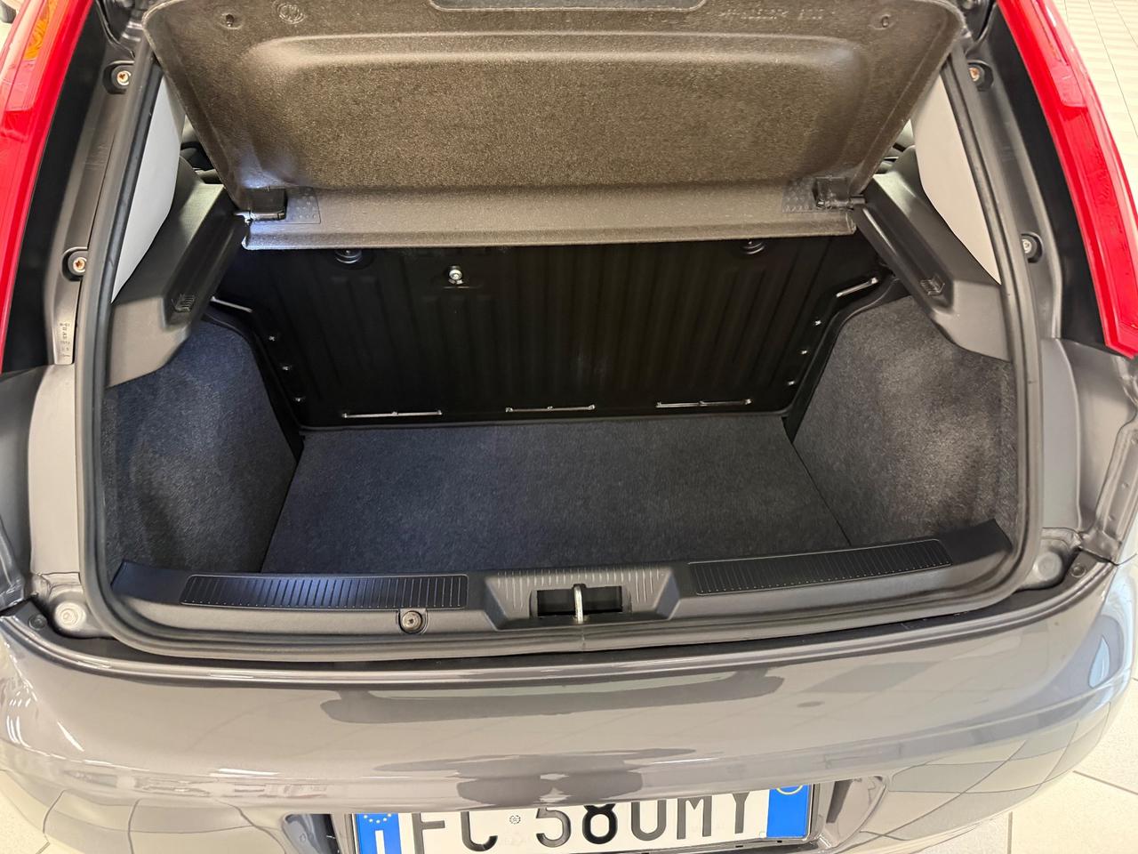 Fiat Punto 1.2 8V 5 porte Street Neopatentati