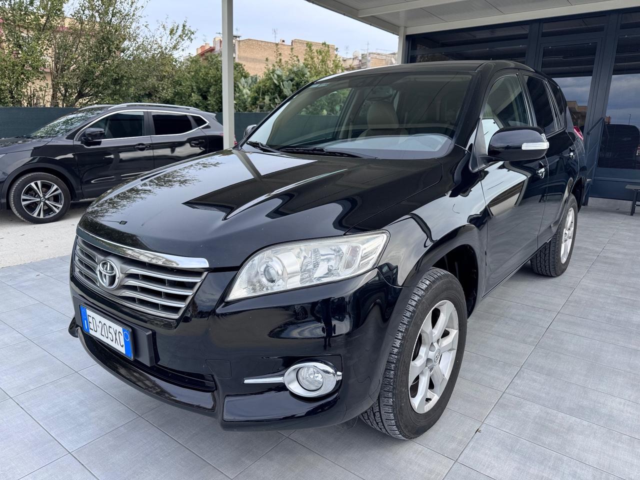 Toyota RAV 4 RAV4 Crossover 2.2 D-4D 150 CV DPF Exclusive