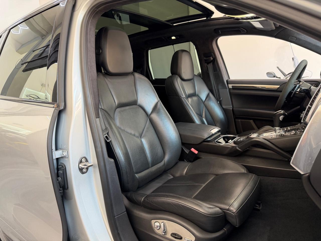 Porsche Cayenne 4.8 GTS