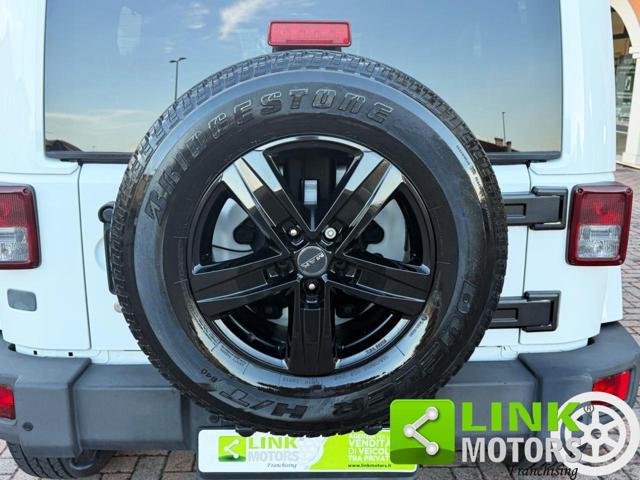 JEEP Wrangler Unlimited 2.8 CRD DPF Sahara Auto