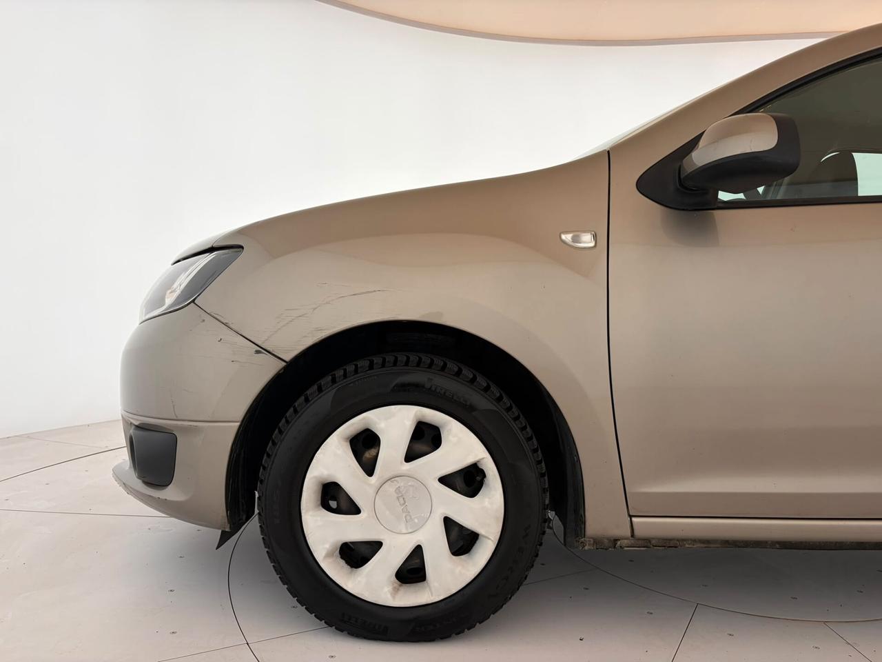 Dacia Sandero 1.2 Laureate 75cv *NEOPATENTATI*